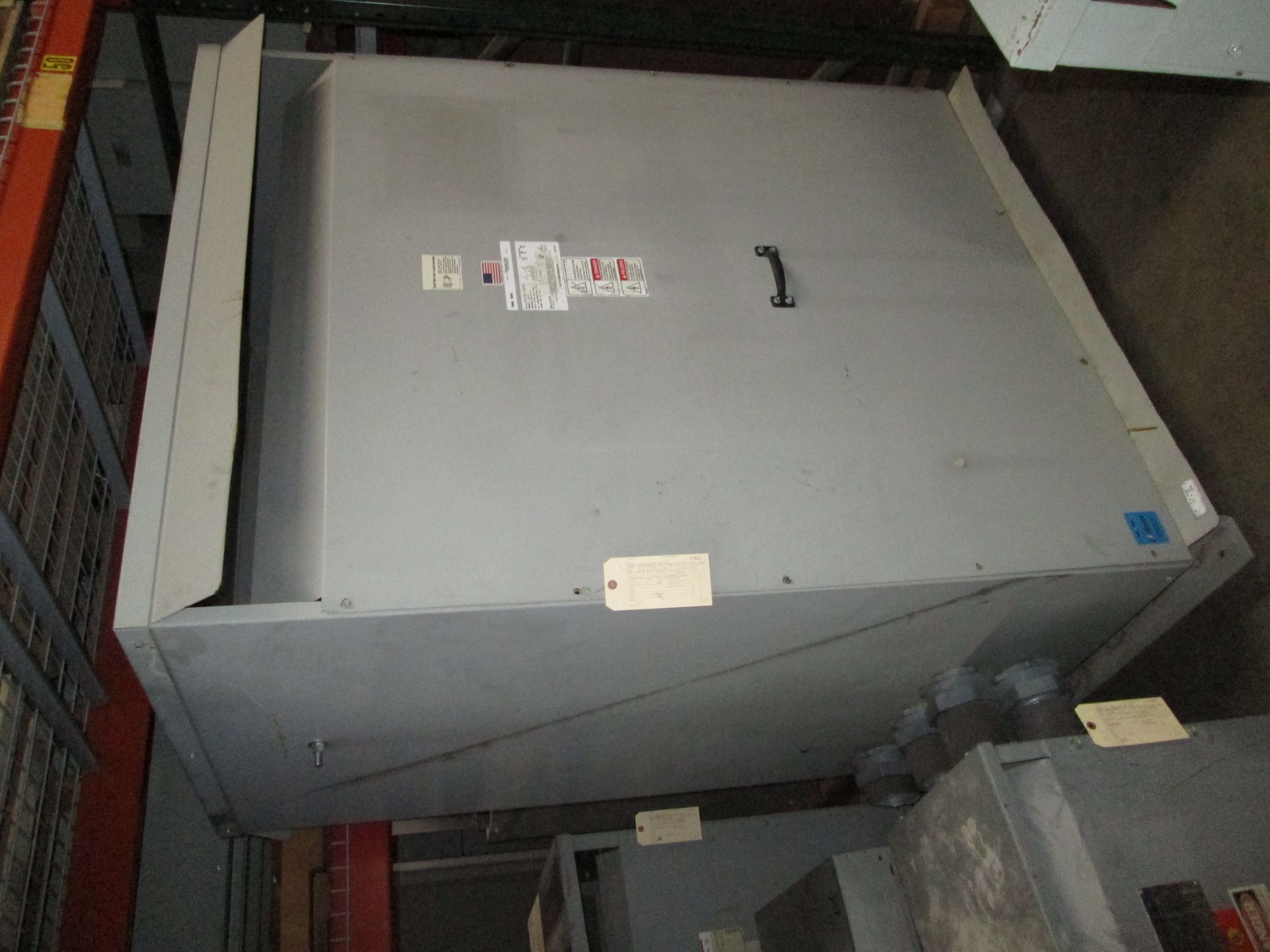 Picture of Federal Pacific Low Voltage Dry Type Transformer | 500 KVA 208-480Y/277 Volt | 3 Phase NEMA 3R R&G