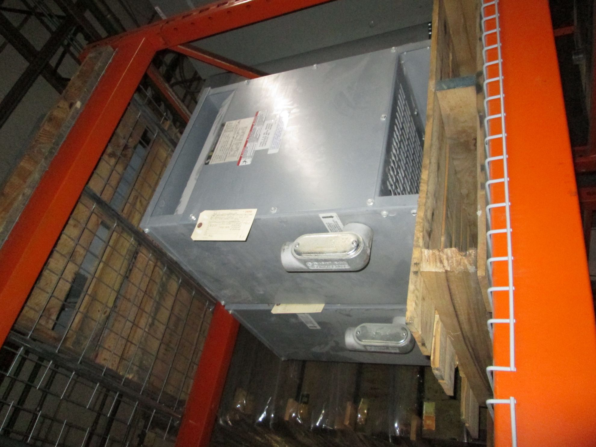 Picture of Square D 25 KVA 240x480-120/240 Volt 1 Phase Low Voltage Dry Type Transformer R&G