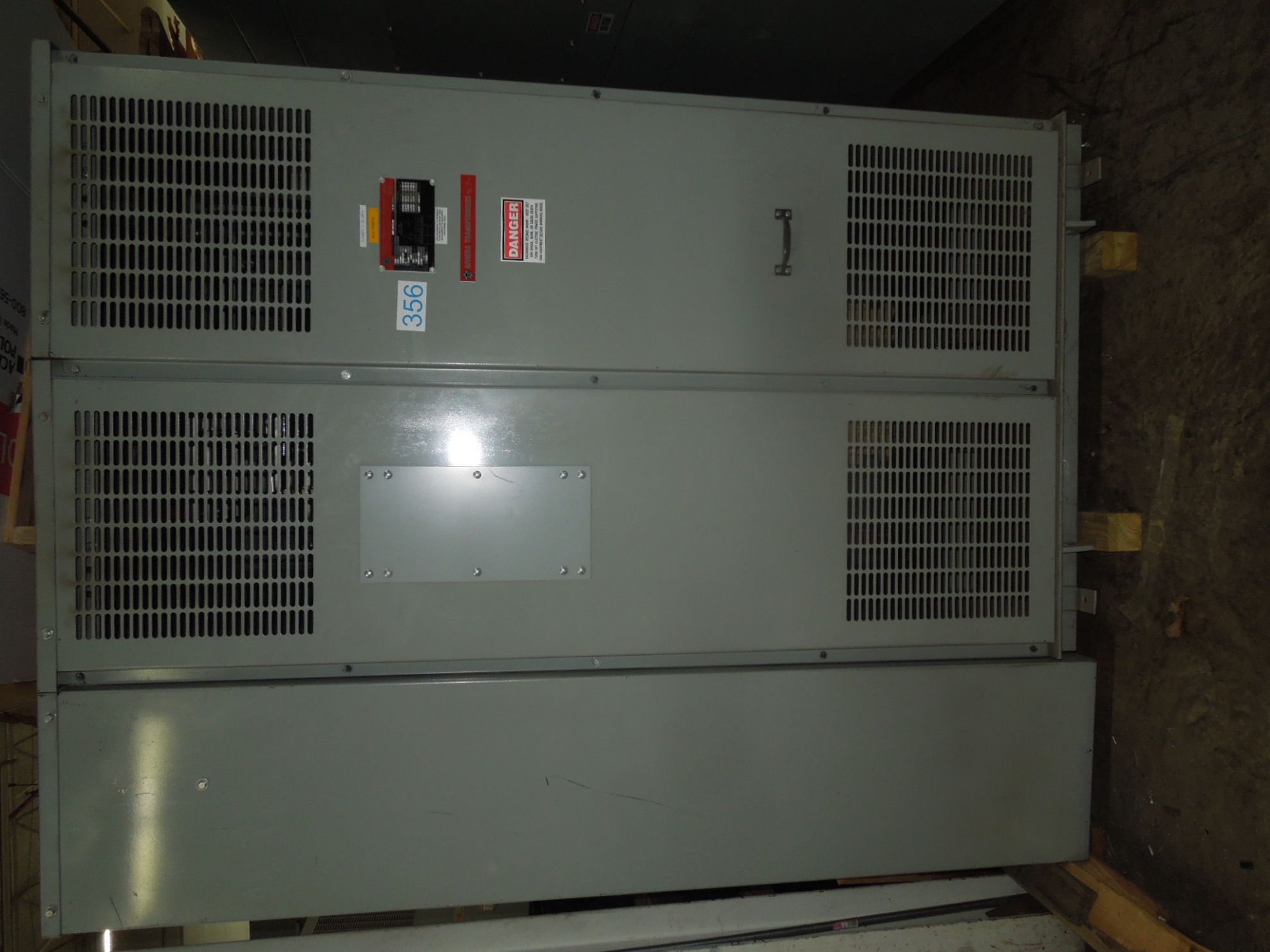 Picture of Riviera Transformer Co. 750 KVA 13800-480Y/277 Volt Medium Voltage Dry Type Transformer R&G