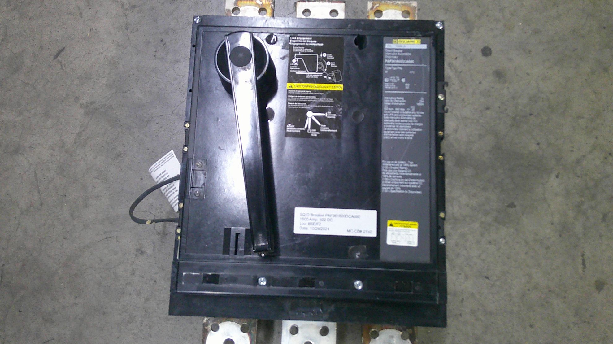 Picture of Square D PAF361600DCA680 Circuit Breaker 1600 Amp 500 Volt DC M/O F/M