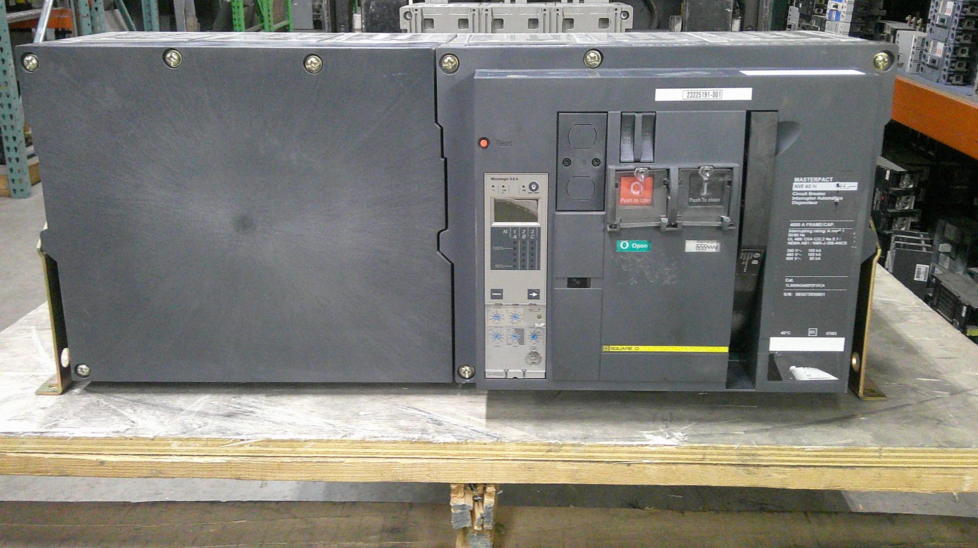 Picture of Square D MasterPact NW40H Circuit Breaker 4000 Amp 600 Volt AC M/O D/O