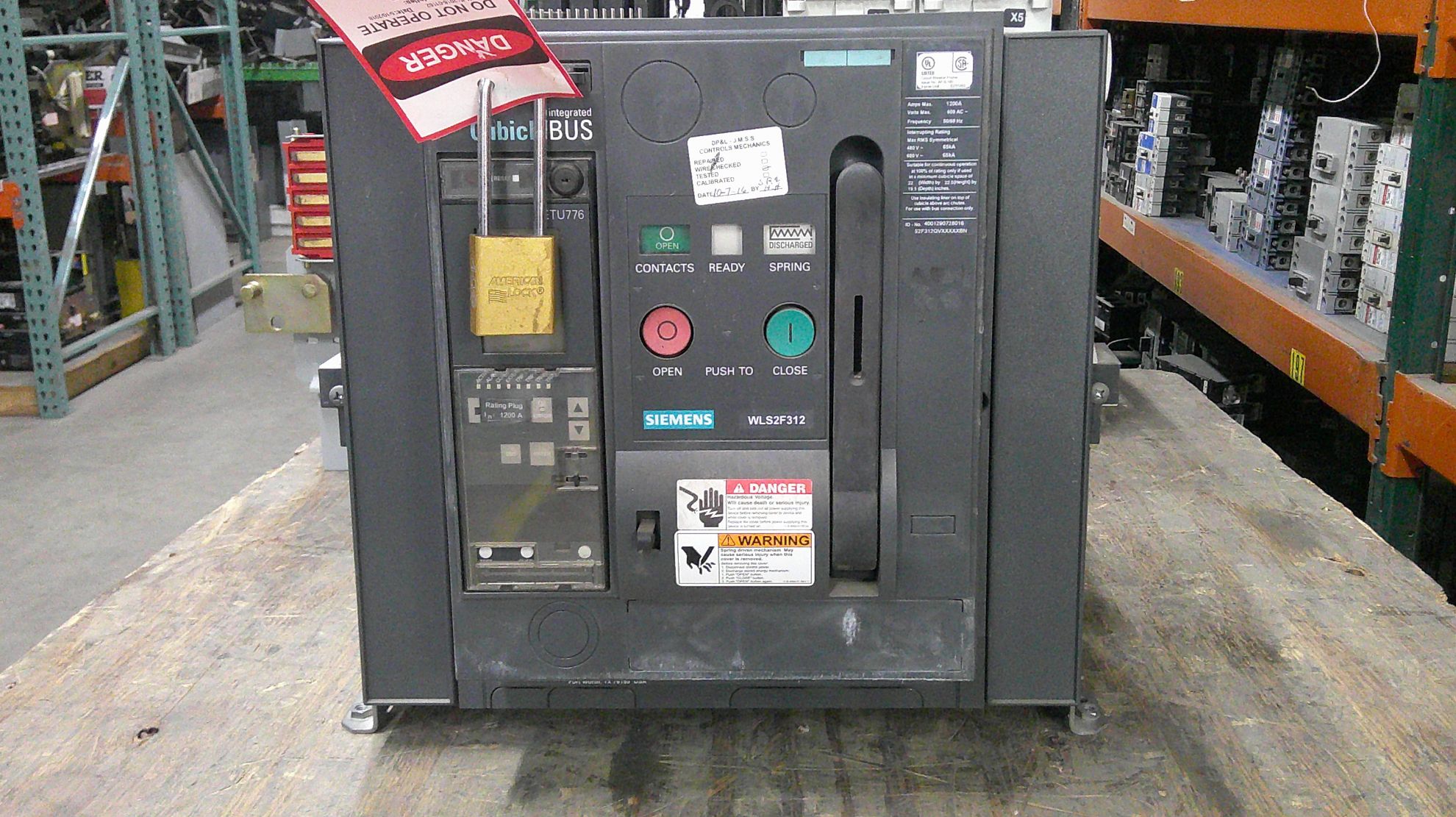 Picture of Siemens Cubicle Bus WLS2F312 Circuit Breaker 1200 Amp 600 Volt AC M/O F/M
