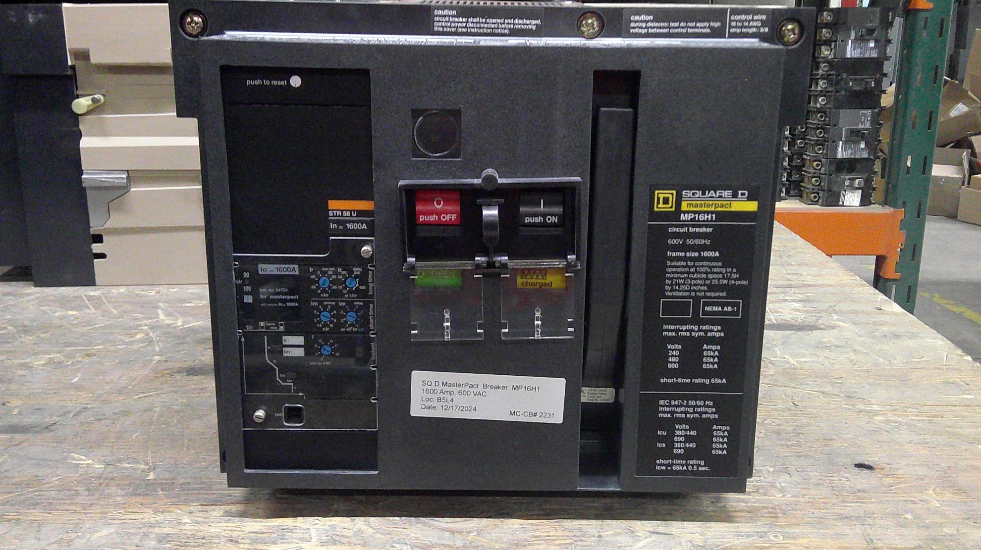 Picture of Square D MasterPact MP16H1 Circuit Breaker 1600 amp 600 Volt AC D/O E/O
