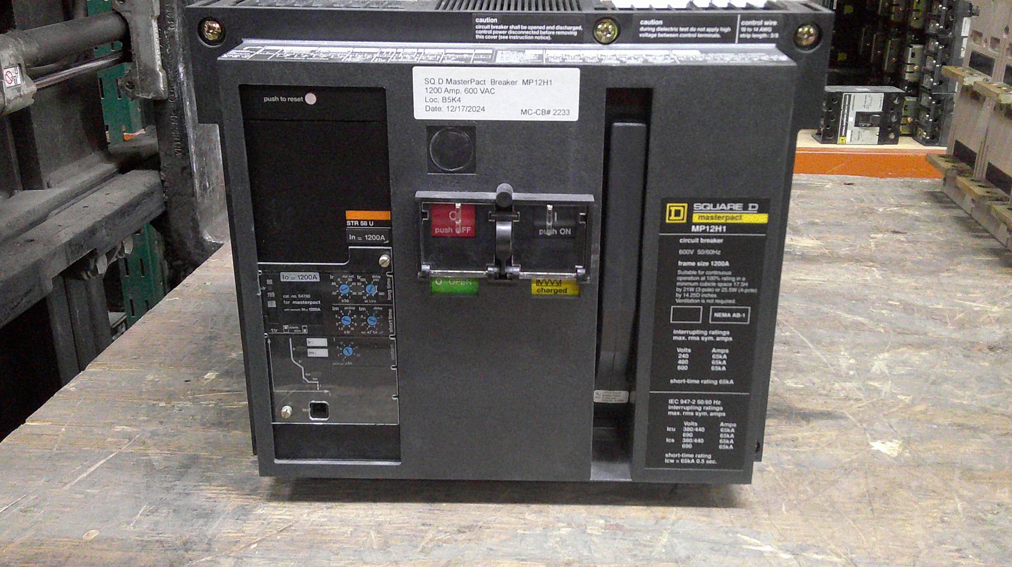 Picture of Square D MasterPact MP12H1 Circuit Breaker 1200 Amp 600 Volt AC E/O D/O