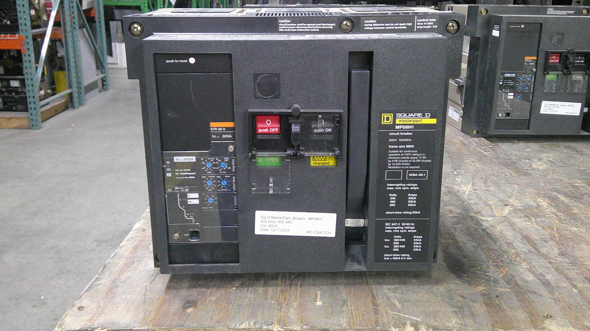 Picture of Square D MasterPact MP08H1 Circuit Breaker 800 Amp 600 Volt AC E/O D/O