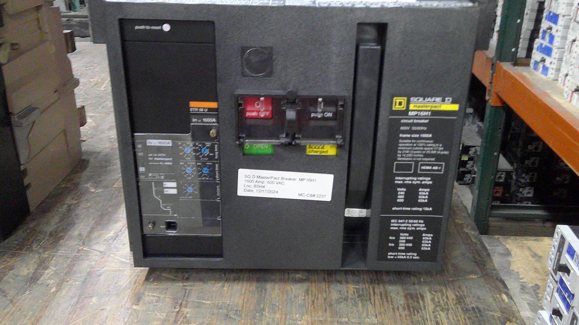 Picture of Square D MasterPact MP16H1 Circuit Breaker 1600 Amp 600 Volt AC E/O D/O