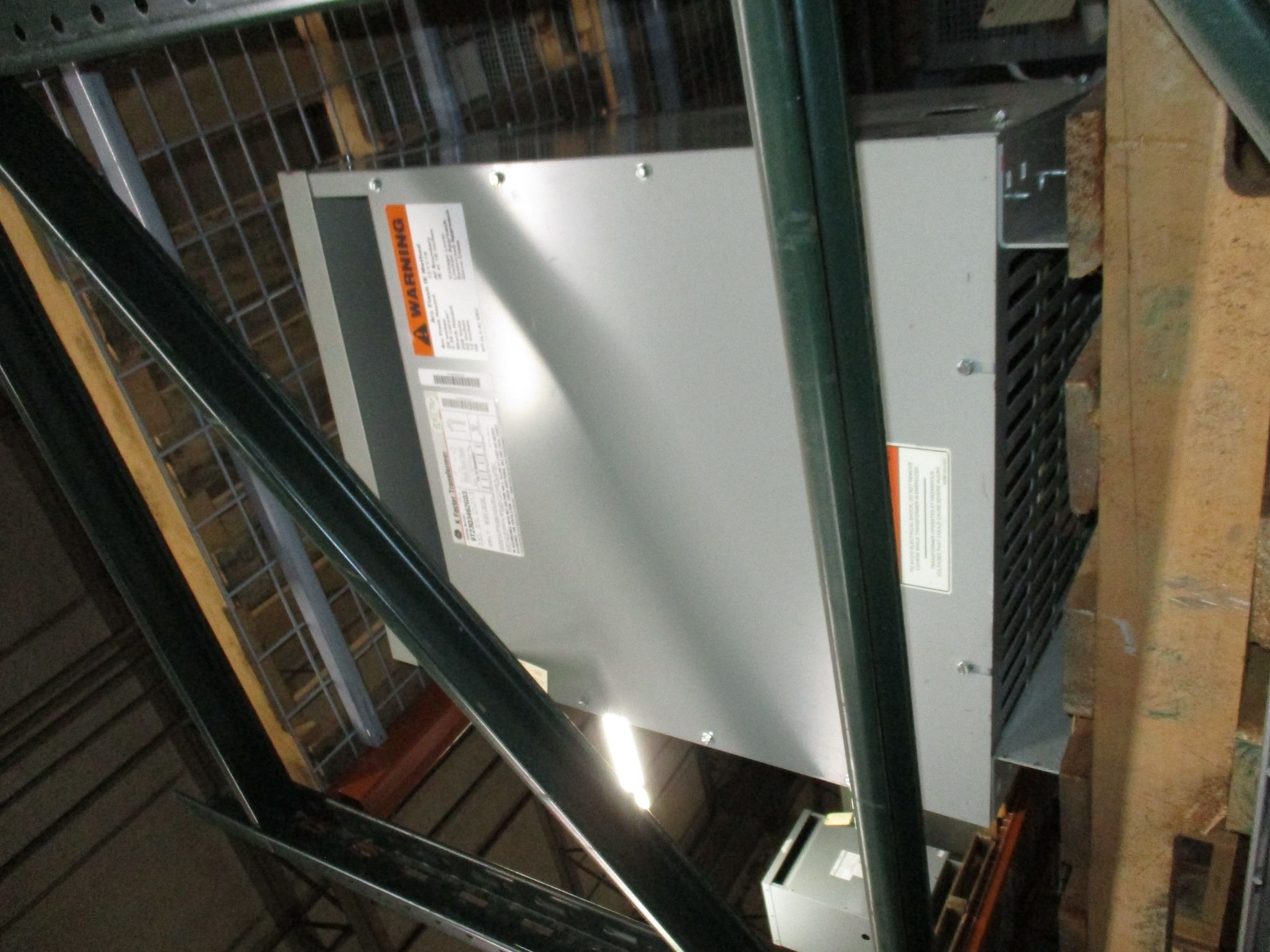 Picture of General Electric 30 KVA 480-208/120 Volt 3 Phase Low Voltage Dry Type Transformer K-Factor R&G