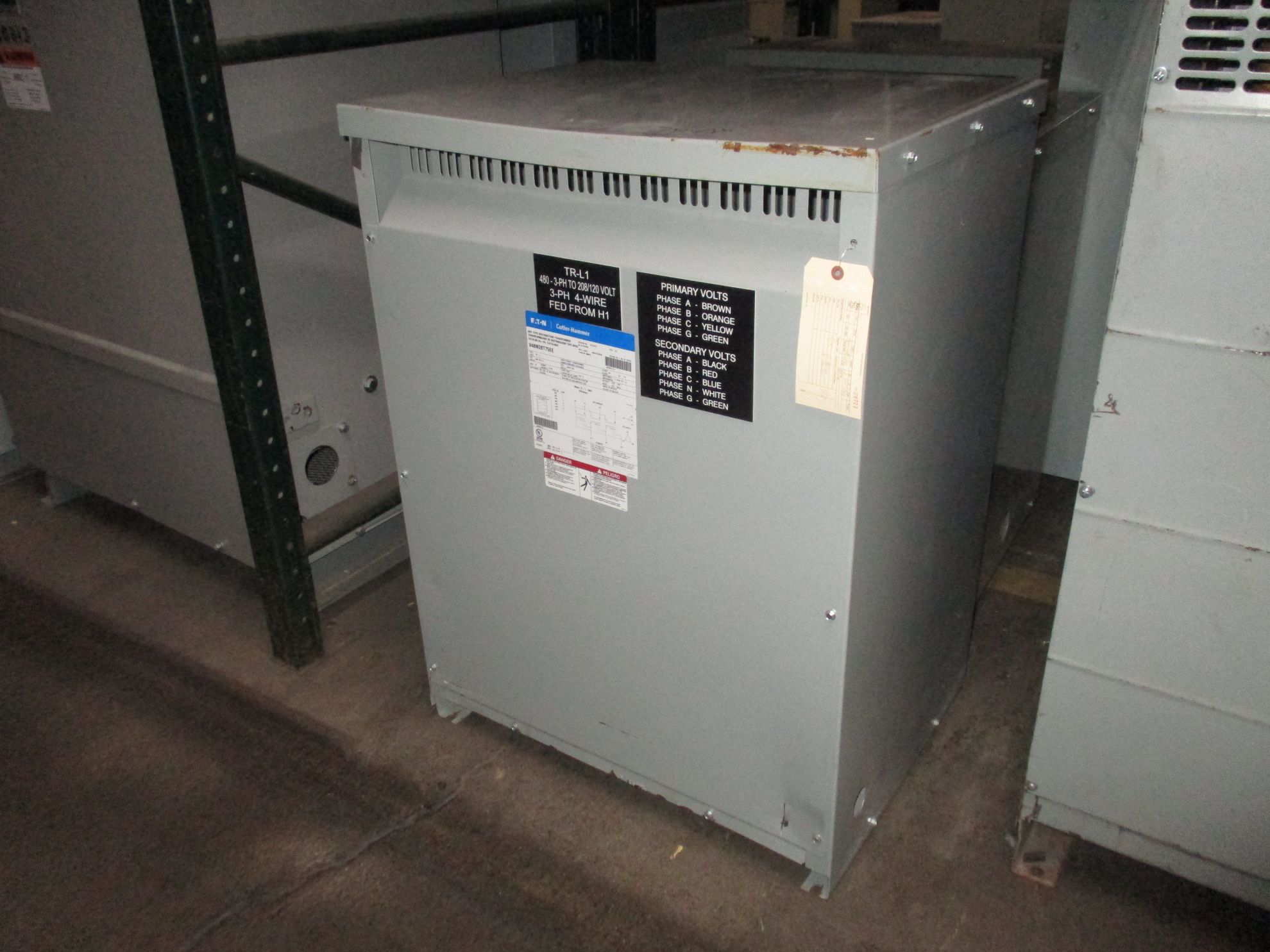 Picture of Eaton Low Voltage Dry Type Transformer | 75 KVA 480-208Y/120 Volt | 3 Phase NEMA 1 R&G