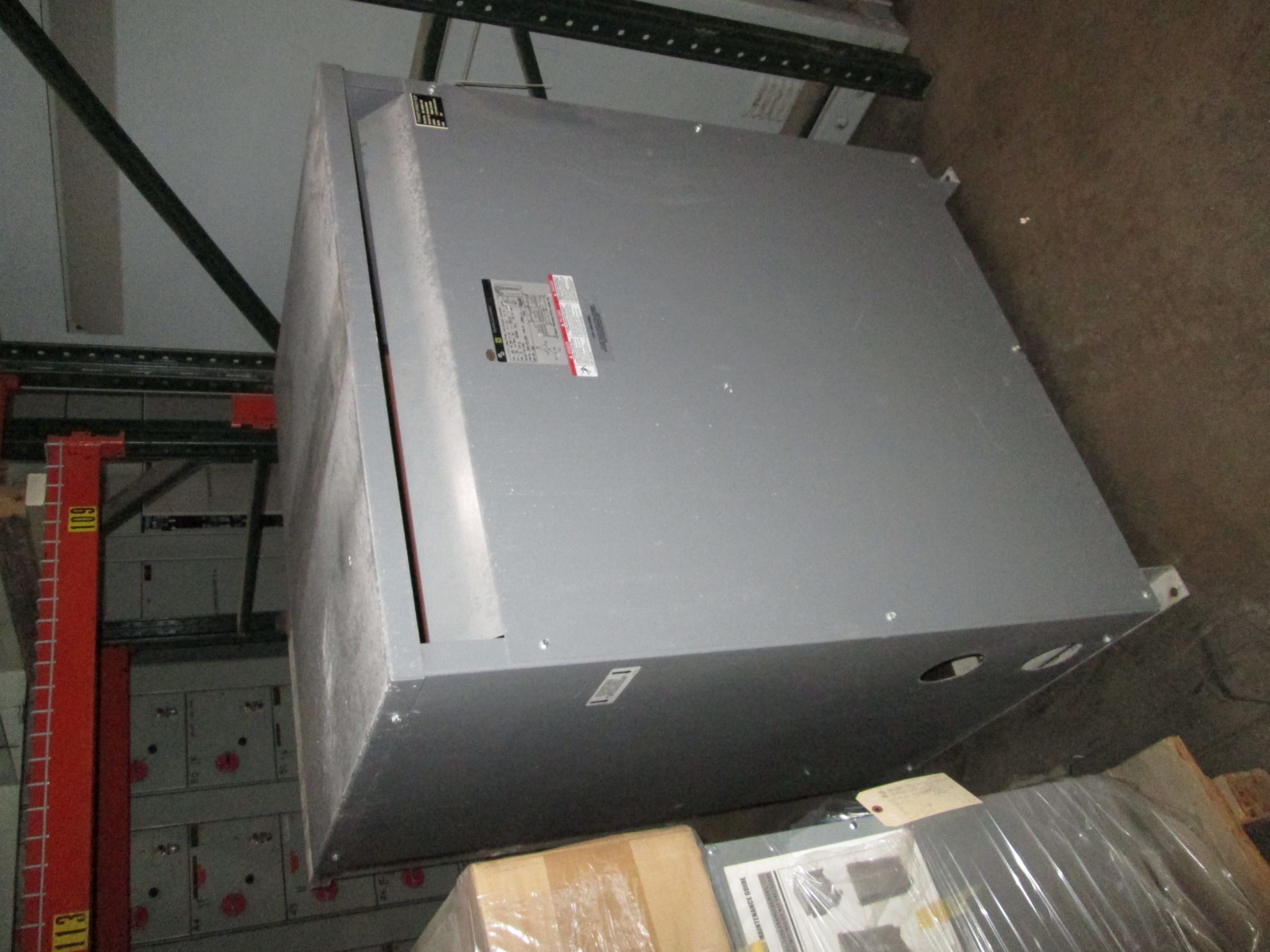 Picture of Square D 300 KVA 480-208Y/120 Volt 3 Phase Low Voltage Dry Type Transformer R&G