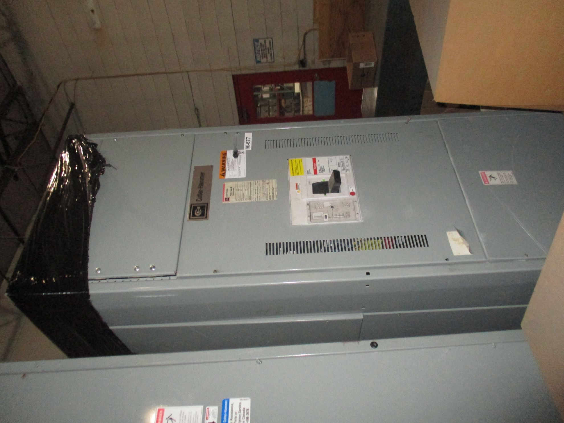 Picture of Cutler-Hammer Power-R-Line Switchboard RGH325039E Main Breaker 2500 Amp 480Y/277 Volt 3 Ph 4 W NEMA 1 R&G