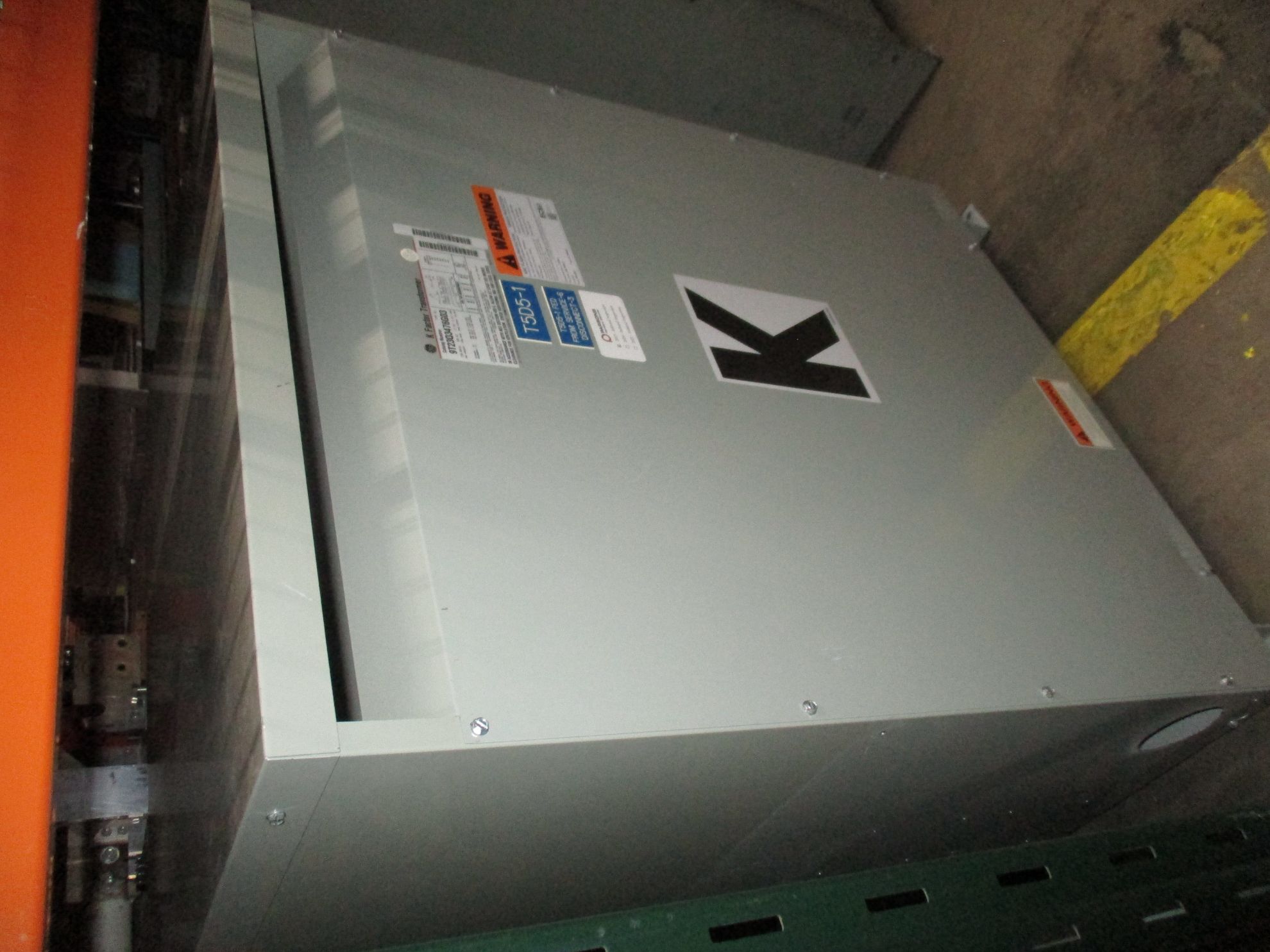 Picture of General Electric 150 KVA 480-208Y/120 Volt 3 Phase Low Voltage Dry Type Transformer R&G