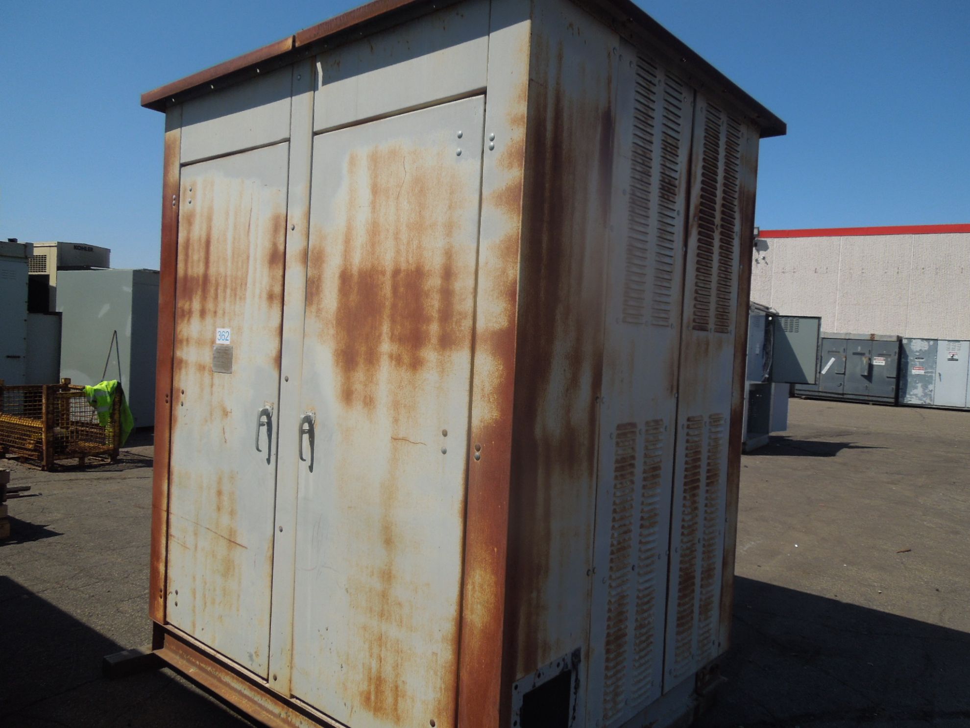 Picture of Southern Transformer Co. 2500 KVA 13800-4160Y/2400 Volt Medium Voltage Dry Type Transformer R&G