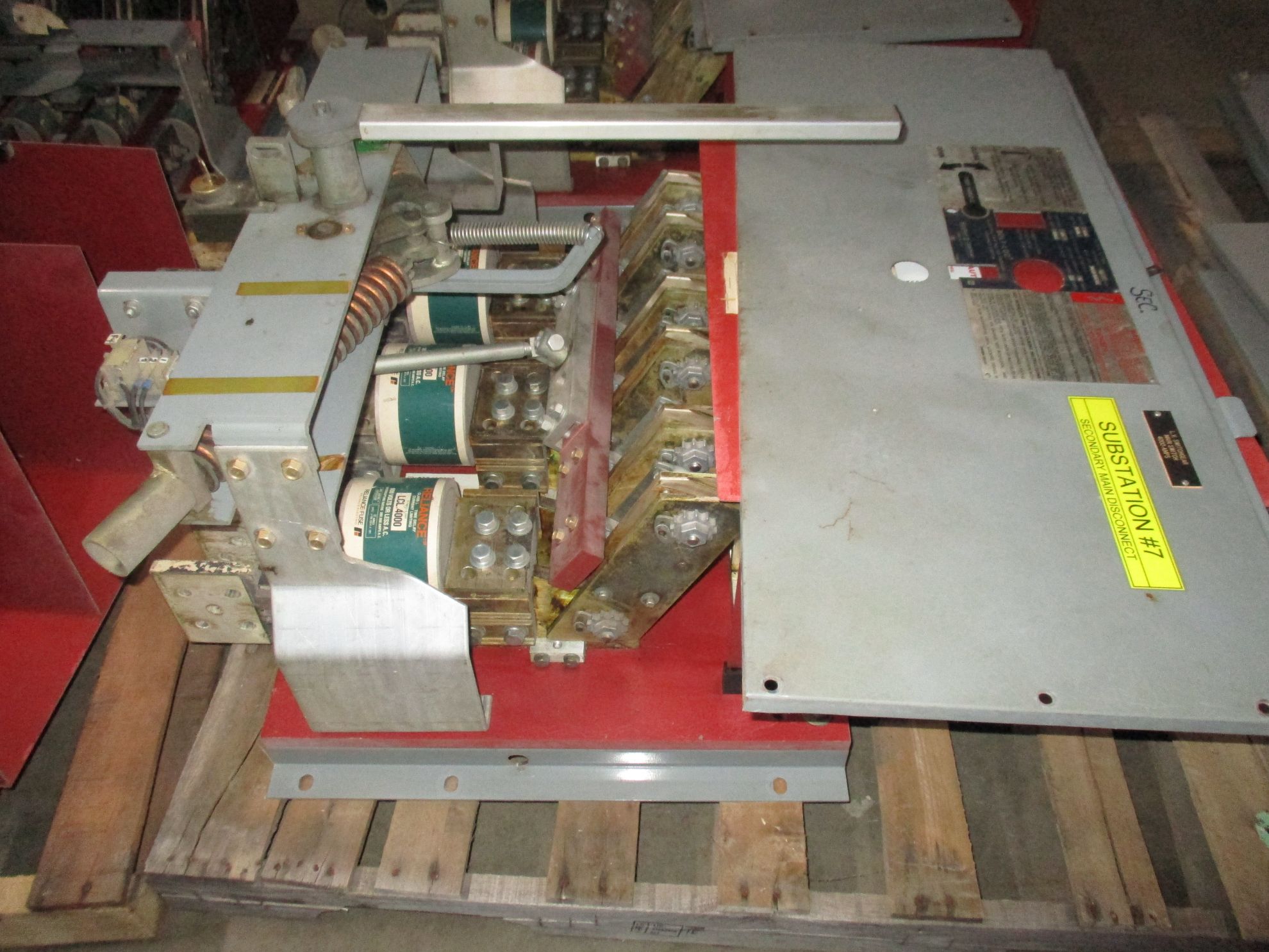 Picture of Square D Bolt-Loc Pressure Contact Switch BLO36400E | 4000 Amp 600 Volt | Red Back Plate W/ST