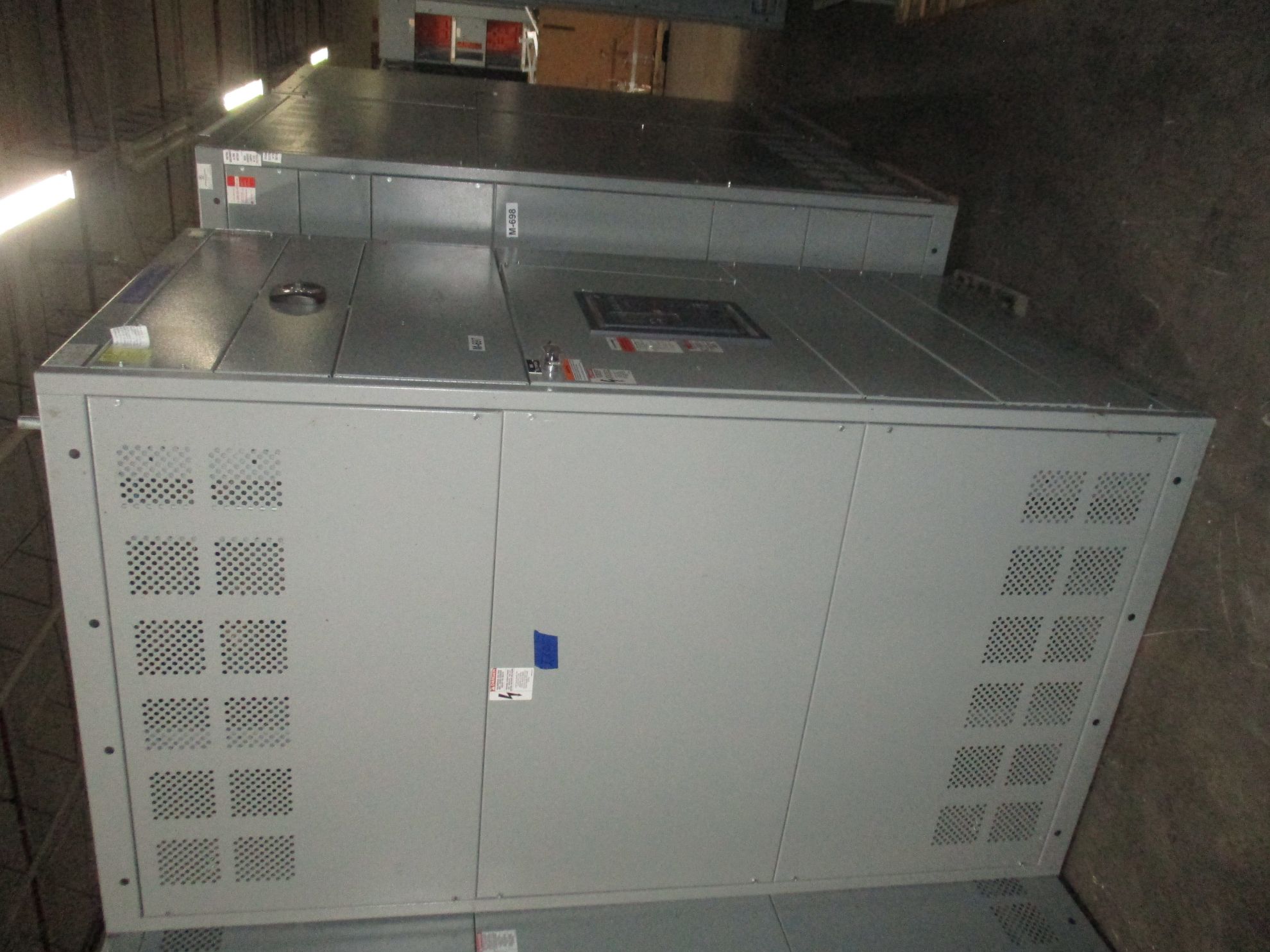 Picture of General Electric Spectra Series Switchboard 6000 Amp Main Breaker 480Y/277 Volt 3 Ph 4 W NEMA 1 R&G