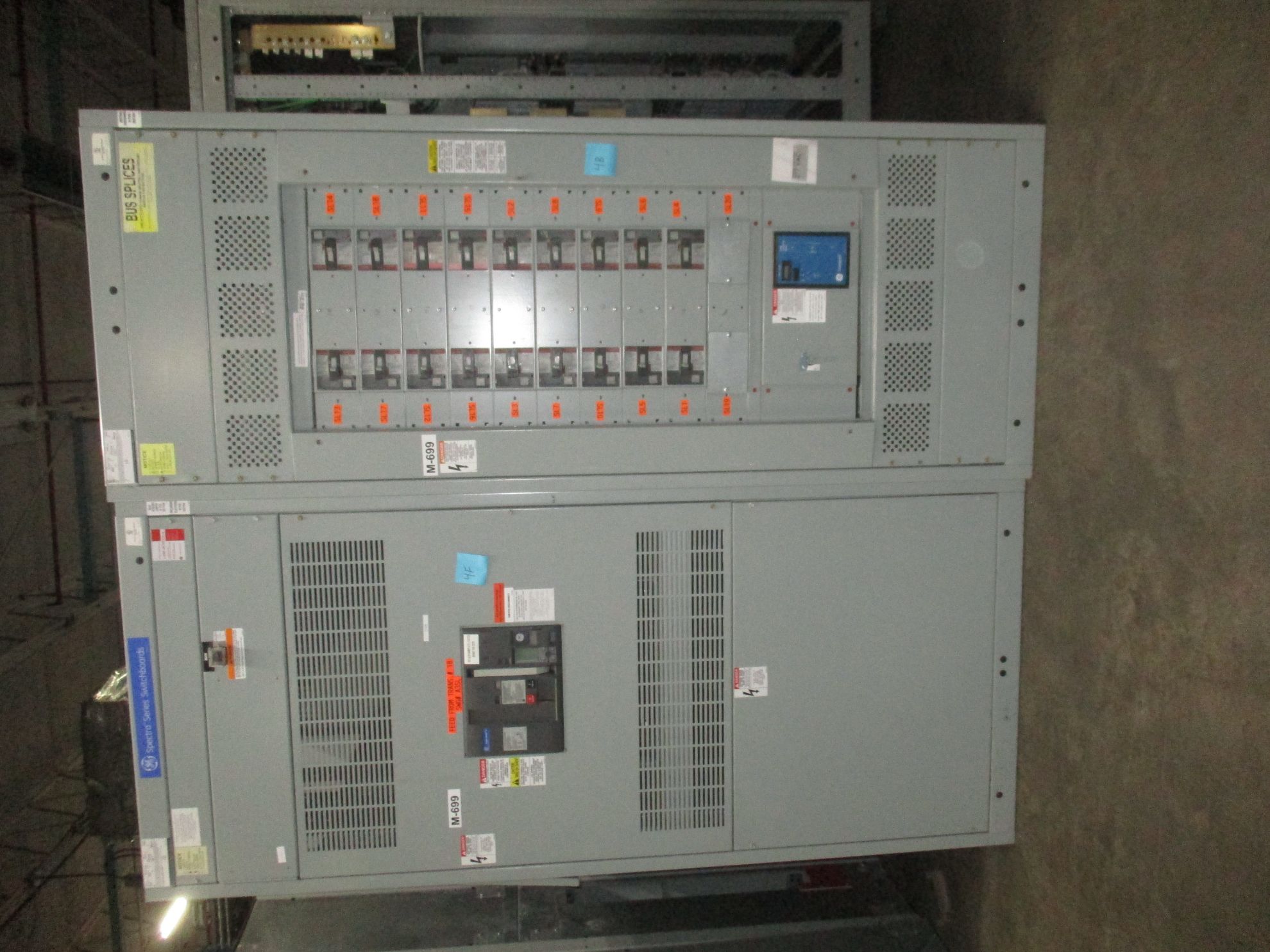 Picture of General Electric Spectra Series Switchboard 4000 Amp Main Breaker 480Y/277 Volt 3 Ph 4 W NEMA 1 R&G