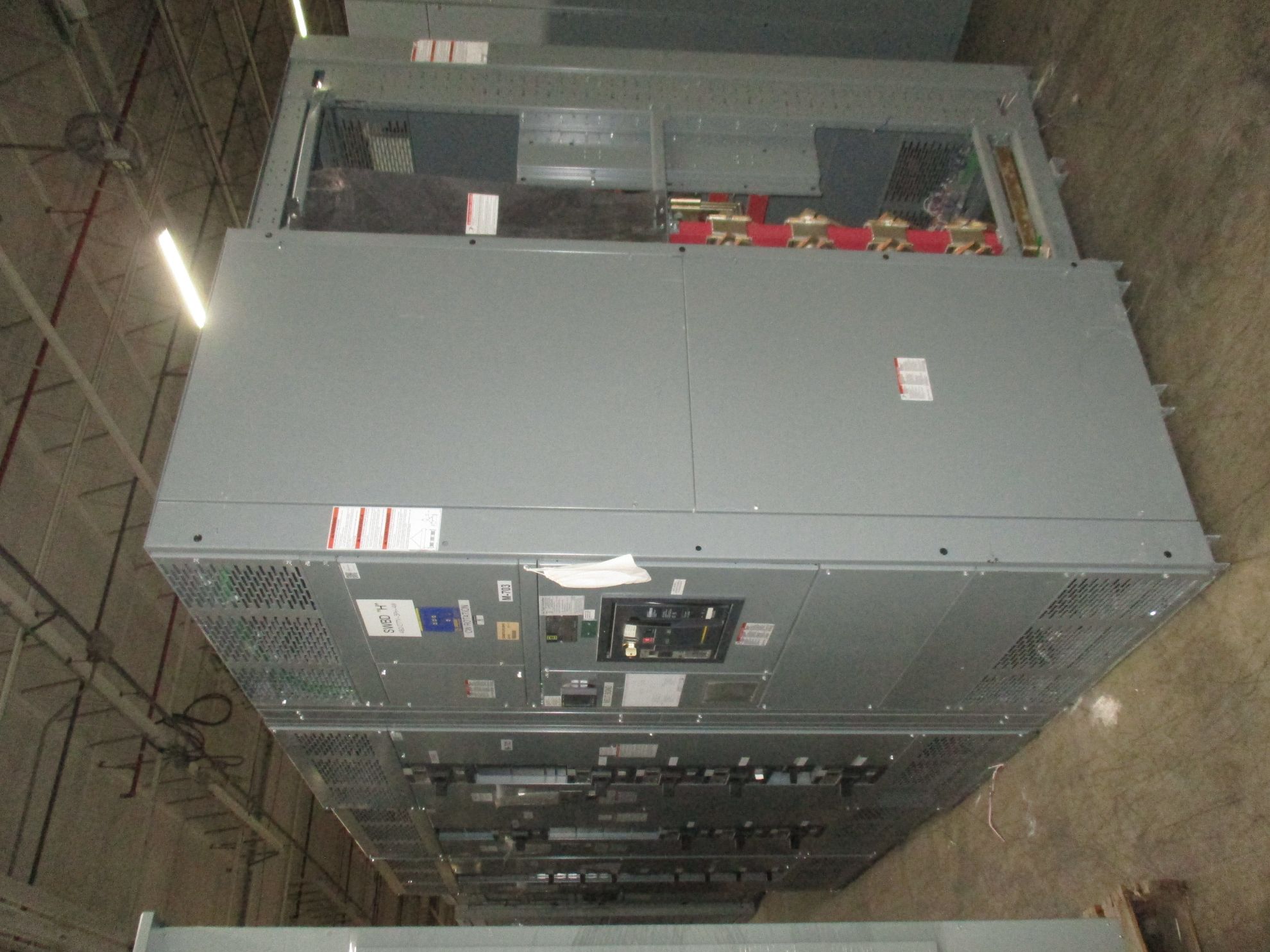 Picture of Square D QED Power Style Switchboard 3000 Amp Main Breaker 480Y/277 Volt 3 Ph 4 W NEMA 1 R&G