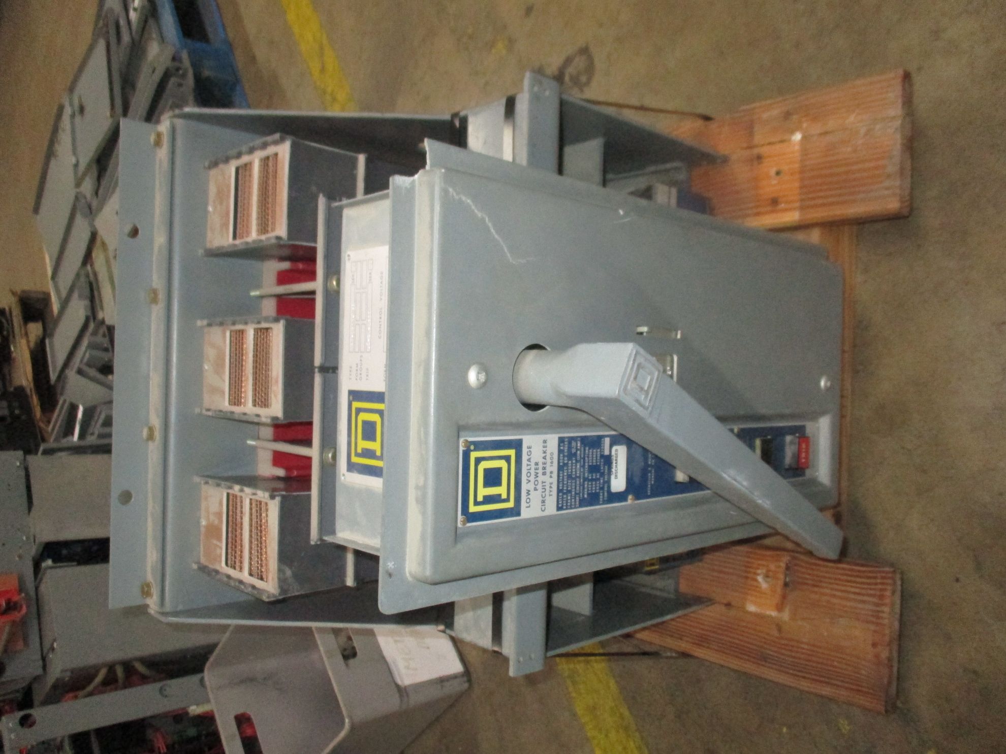 Square D Low Voltage Power Circuit Breaker PB-1600 1600 Amp Frame 600 ...