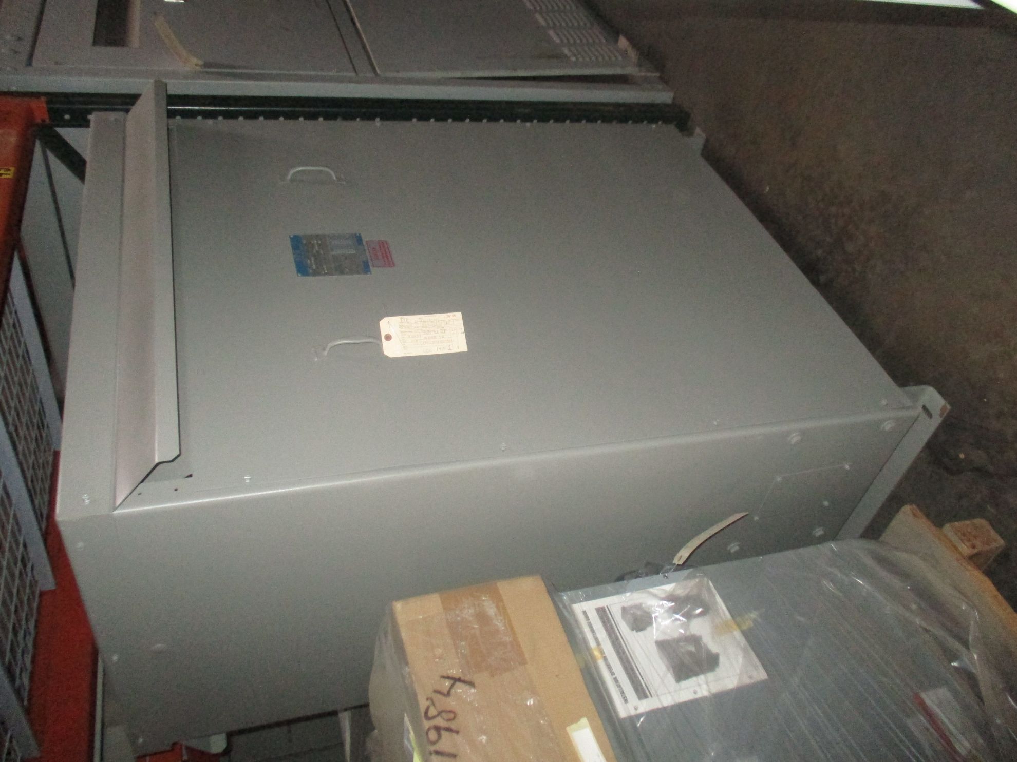 Picture of ITE 300 KVA 480-208Y/120 Volt 3 Phase Low Voltage Dry Type Transformer 3R R&G