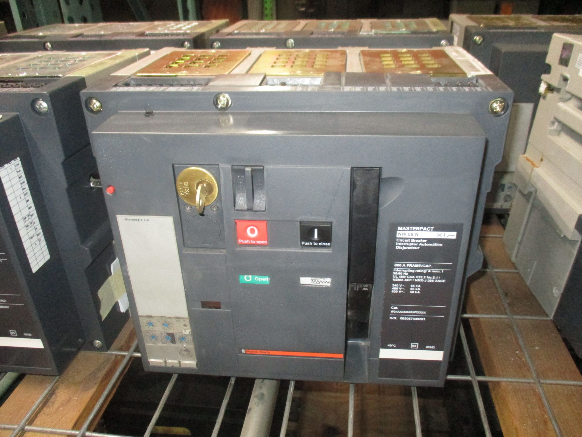 Picture of Merlin Gerin MasterPact NW08N Circuit Breaker 800 Amp 600 Volt M/O D/O