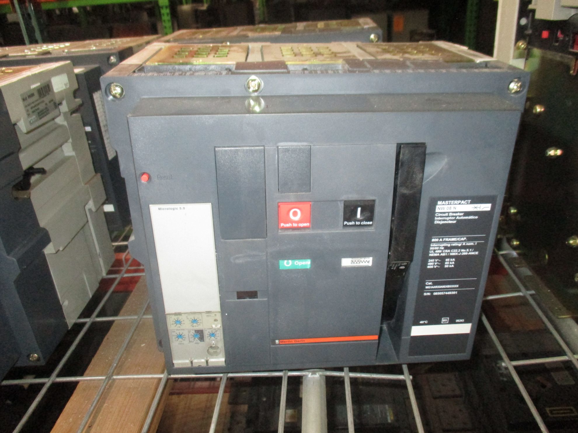 Picture of Merlin Gerin MasterPact NW08N Circuit Breaker 800 Amp 600 Volt M/O D/O