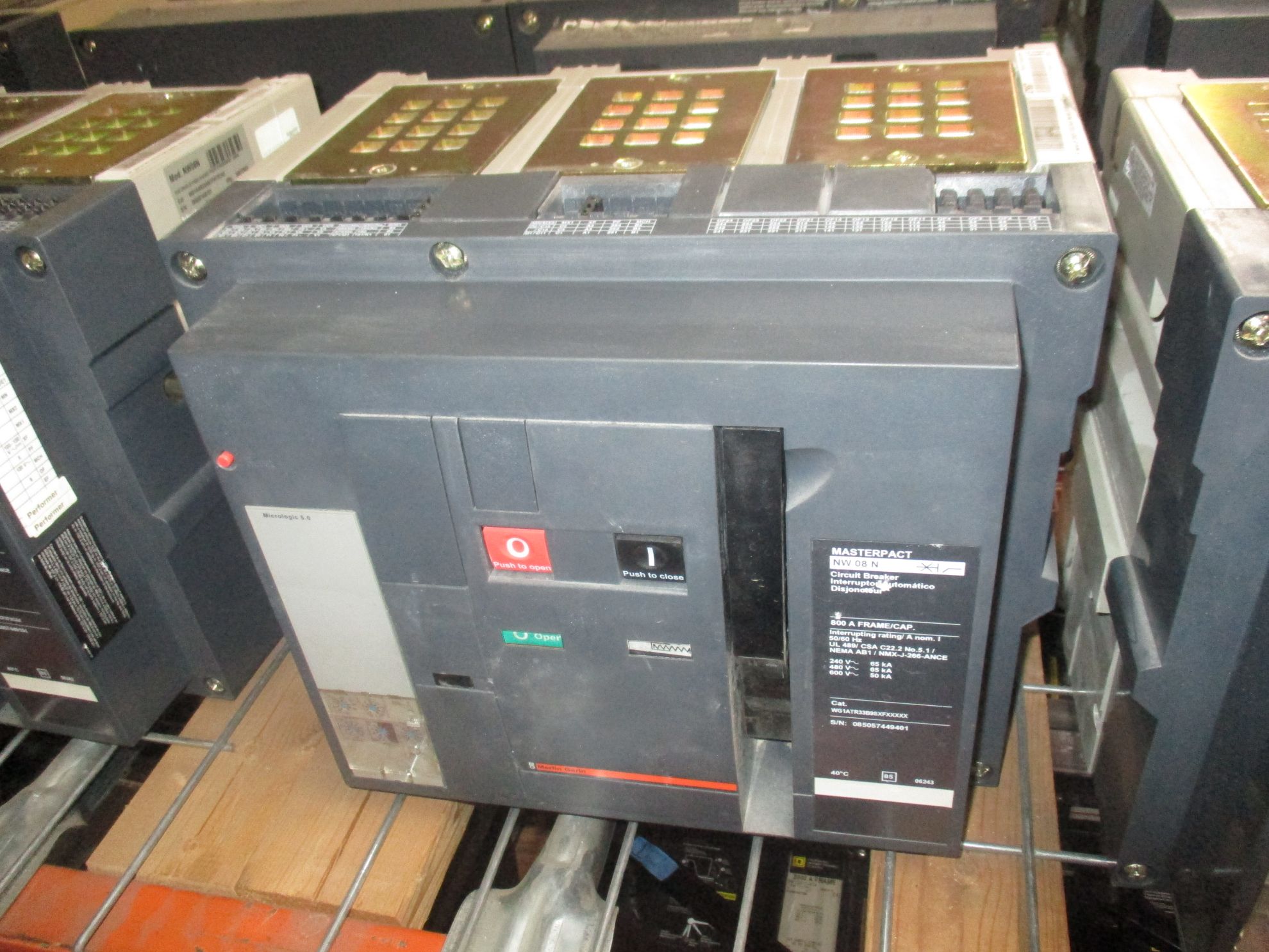 Picture of Merlin Gerin MasterPact NW08N Circuit Breaker 800 Amp 600 Volt M/O D/O