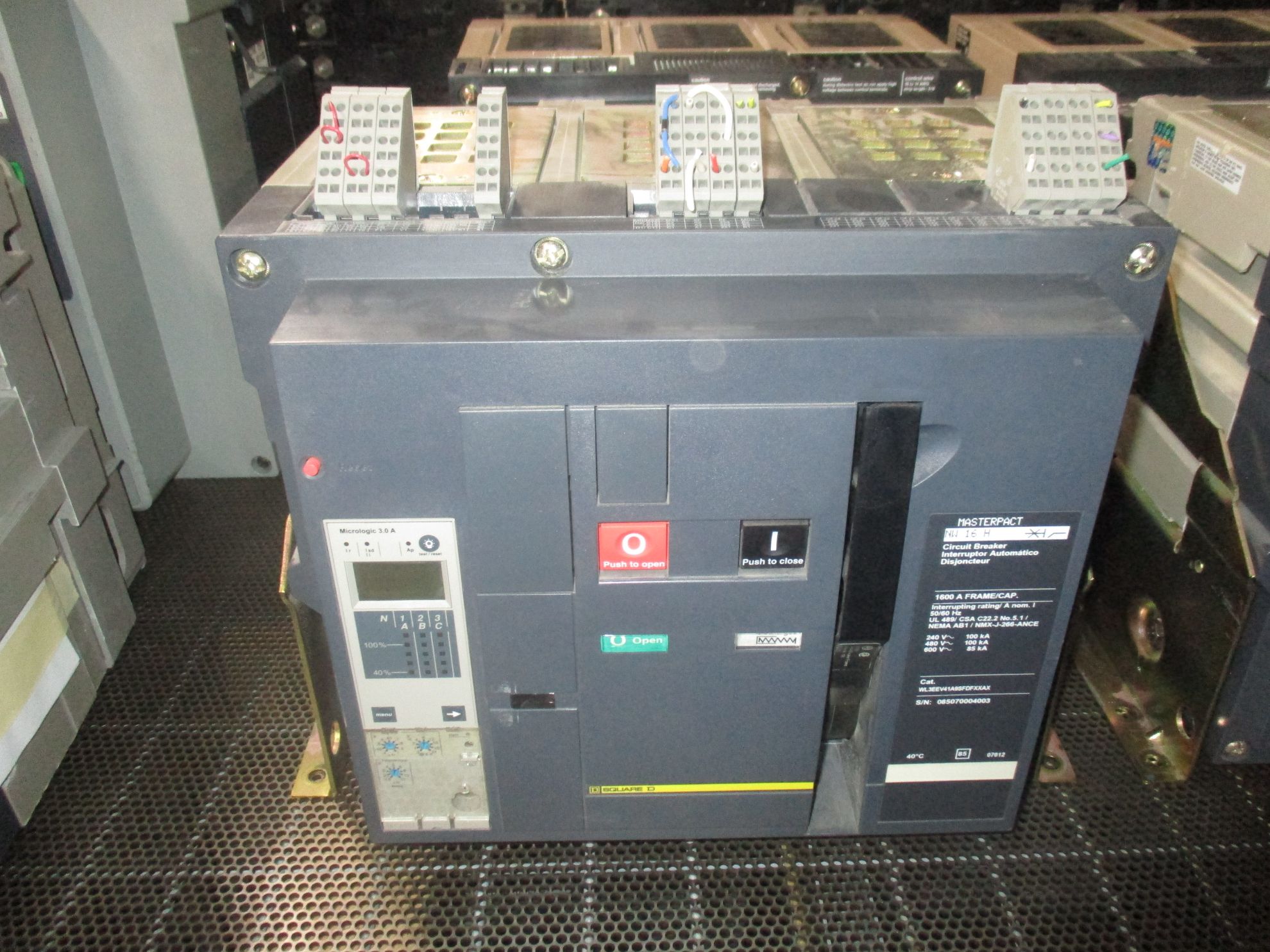 Picture of Square D MasterPact NW16H Circuit Breaker 1600 Amp 600 Volt AC M/O F/M