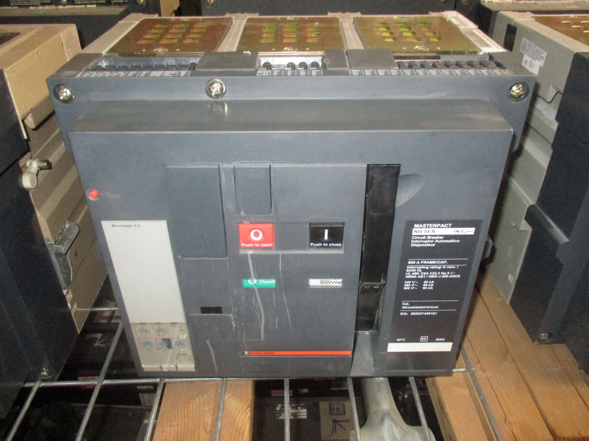 Picture of Merlin Gerin MasterPact NW08N Circuit Breaker 800 Amp 600 Volt M/O D/O