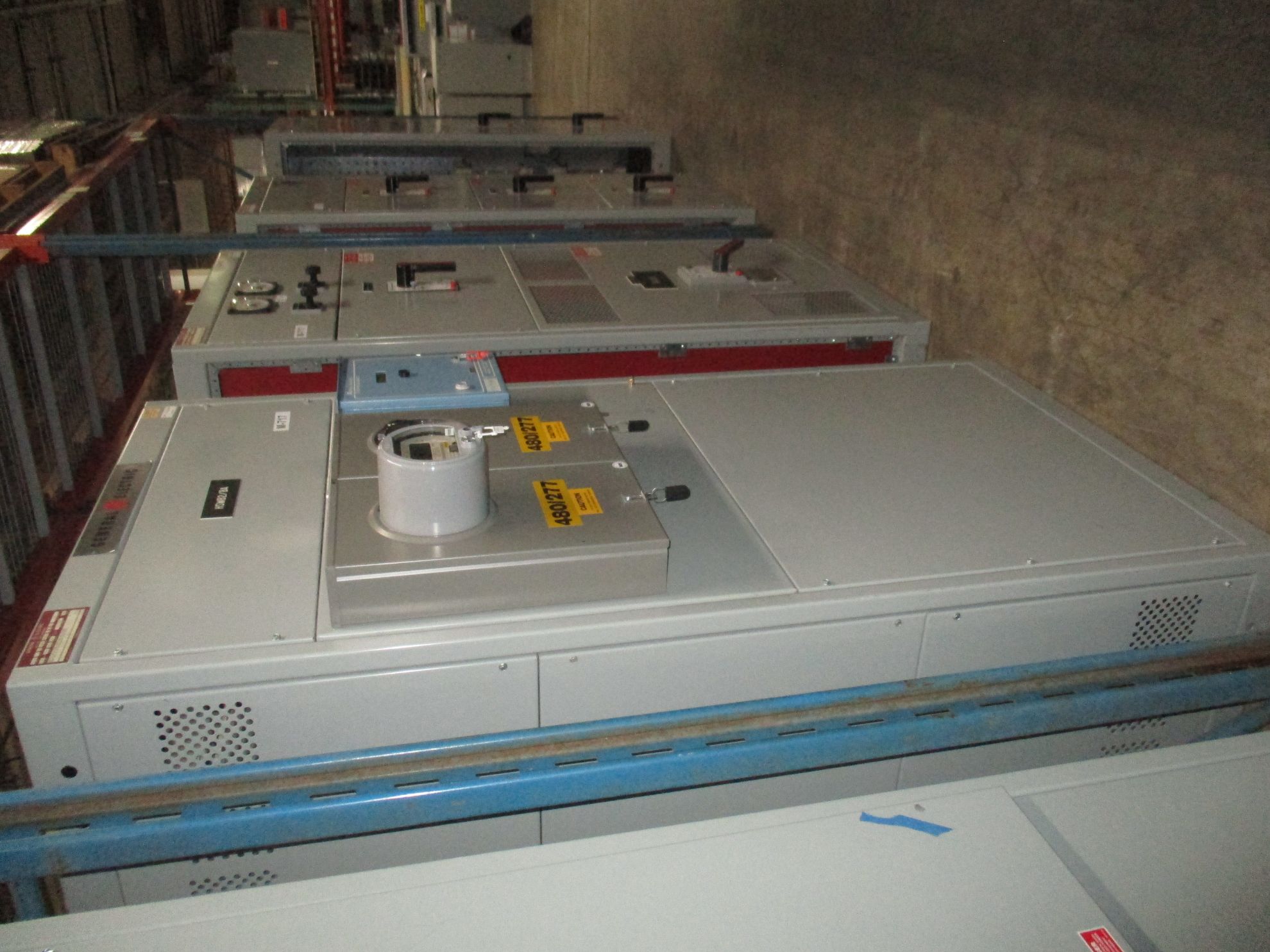 Picture of General Electric AV-Line Switchboard TP3030SS | 3000 Amp Main Breaker | 480Y/277V 3-Phase 4-Wire NEMA 1 R&G