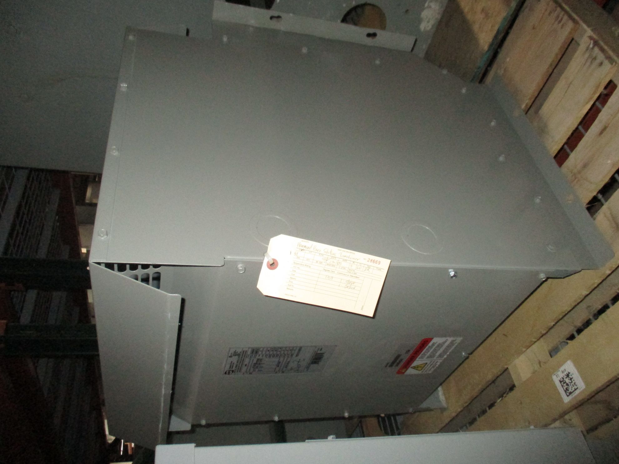 Picture of Hammond Low Voltage Dry Type Transformer | 51 KVA 460-230Y/133 Volt | 3 Phase NEMA 3R R&G