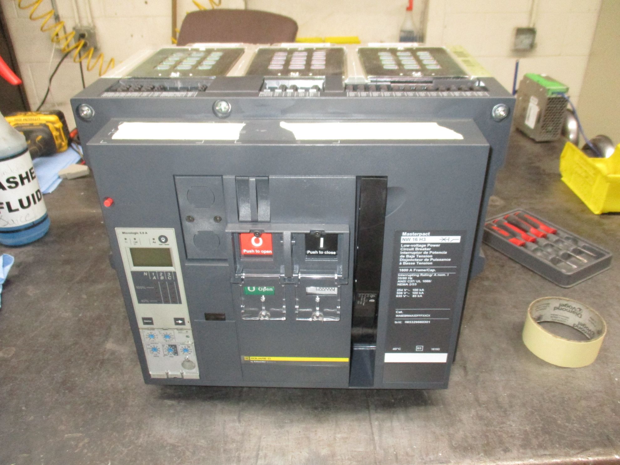Picture of Square D Masterpact NW16H3 Circuit Breaker 1600 Amp 600 Volt AC E/O D/O New Surplus