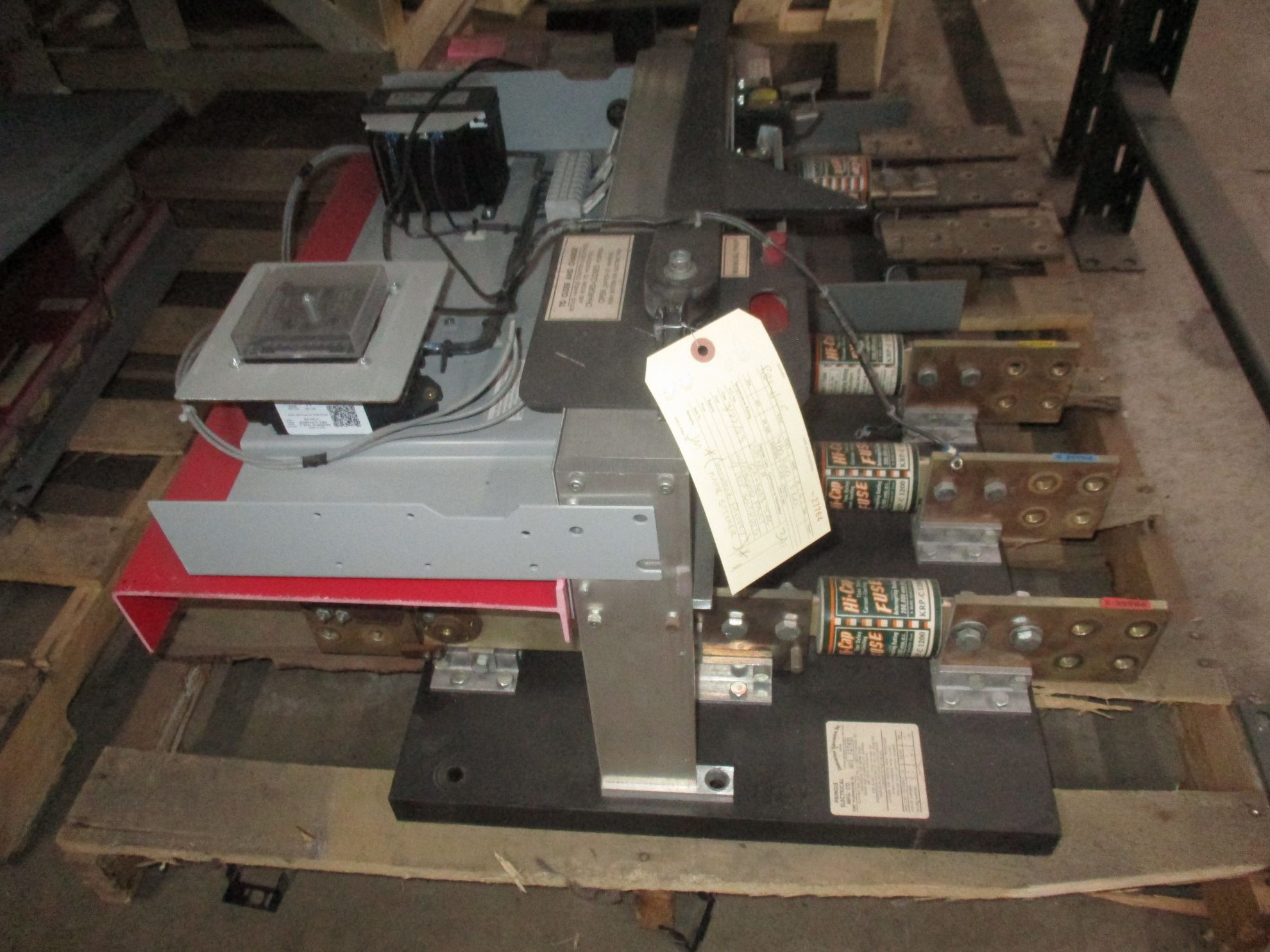 Picture of Pringle Pressure Contact Switch QA-1633-CBC | 1600 Amp 480 Volt | Black Back Plate W/ST & GFI