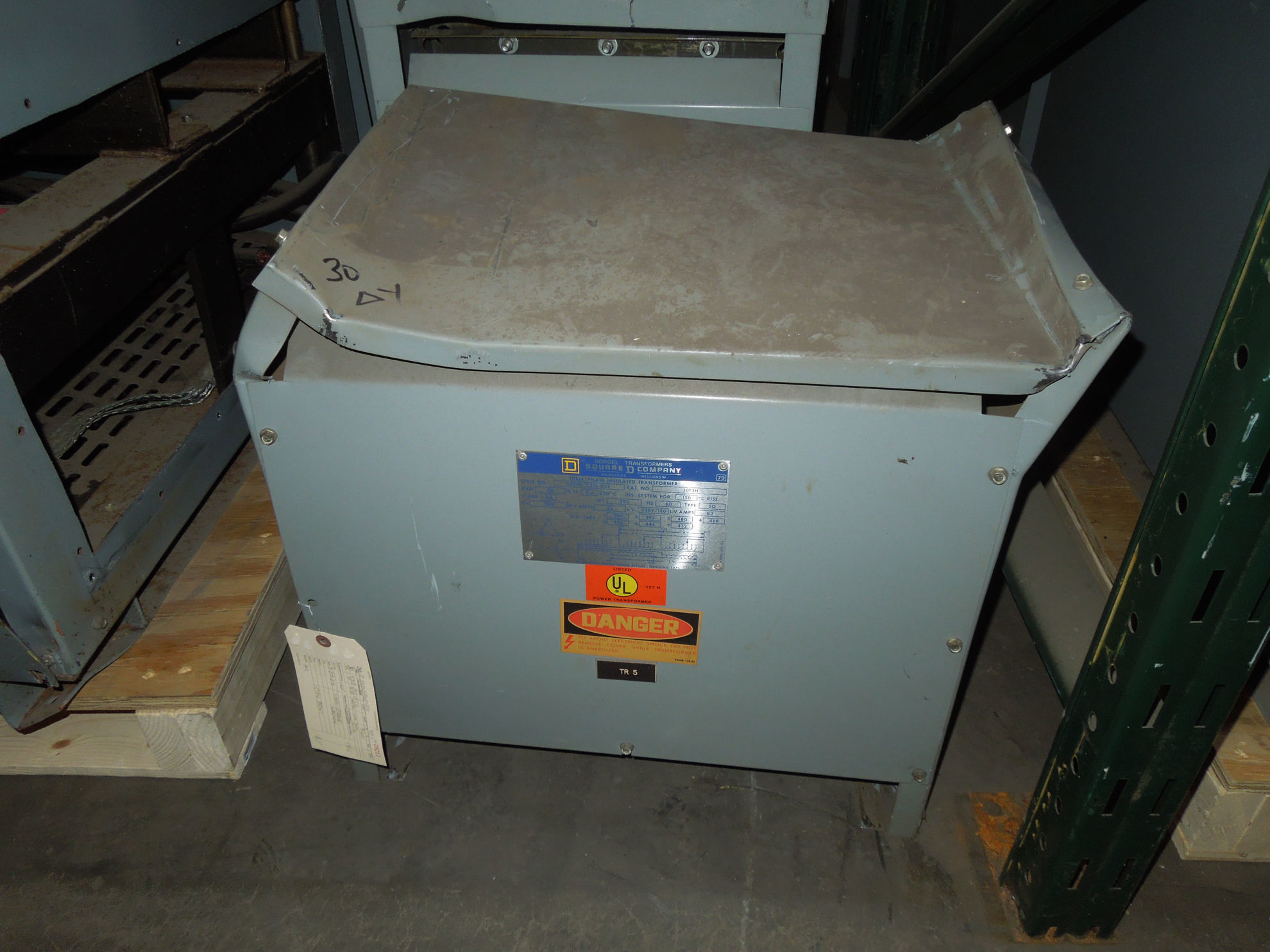 Picture of Square D 30 KVA 480-208Y/120 Volt 3 Phase Low Voltage Dry Type Transformer R&G