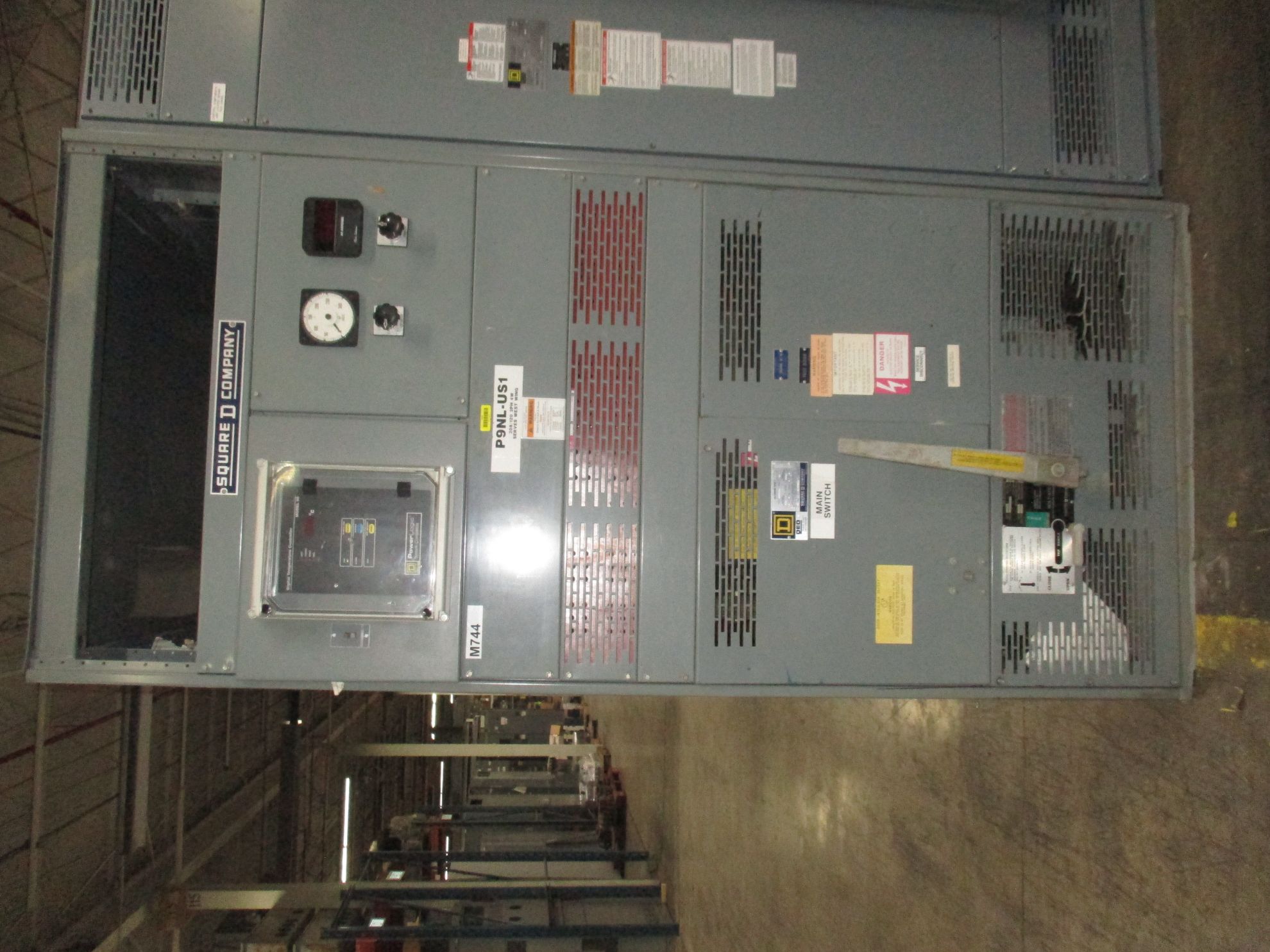 Picture of Square D QED Power Style Switchboard BPO32300 | 3000 Amp Fusible Main | 208Y/120V 3-Phase 4-Wire | NEMA 1 R&G