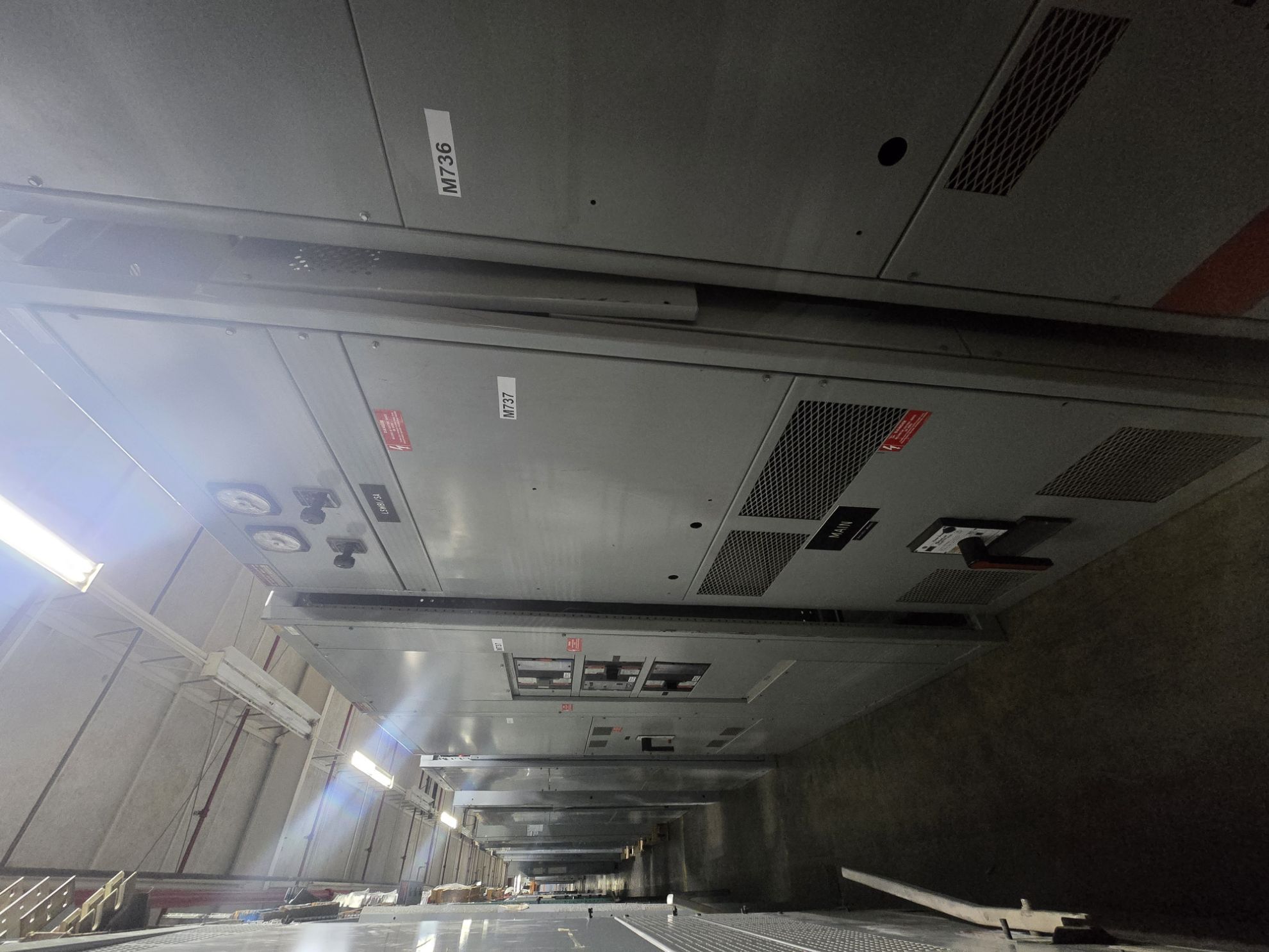 Picture of General Electric AV-Line Switchboard TP3030SS | 3000 Amp Main Breaker | 208Y/120V 3-Phase 4-Wire | NEMA 1 R&G