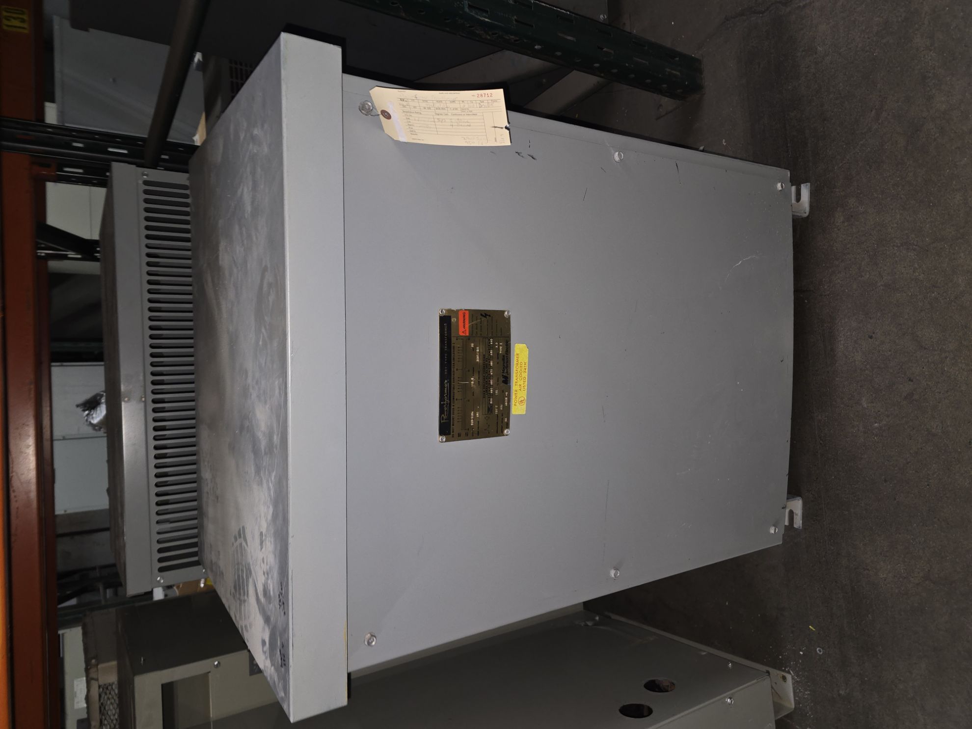 Picture of Powerformer Low Voltage Dry Type Transformer | 112.5 KVA 480-208Y/120 Volt | 3 Phase NEMA 3R R&G