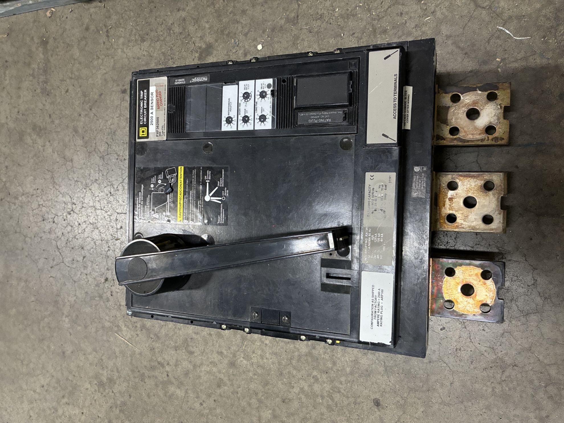 Picture of Square D PXF362500 Circuit Breaker 2500 Amp 600 Volt AC M/O F/M