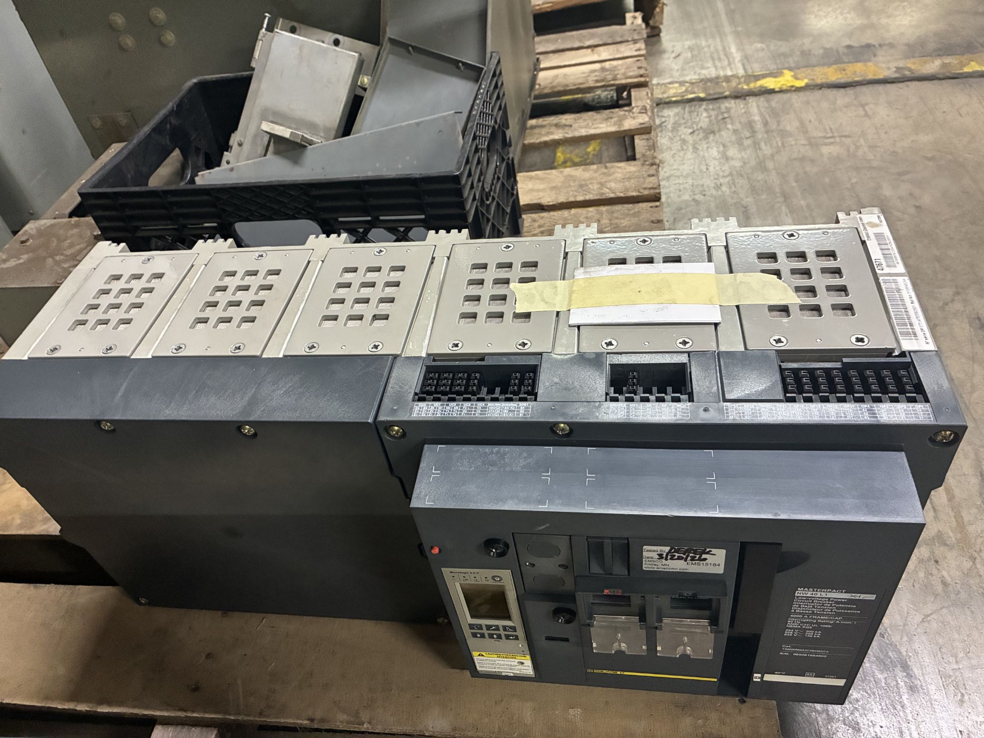 Picture of Square D MasterPact NW40L1 Circuit Breaker 4000 Amp 600 Volt AC M/O D/O