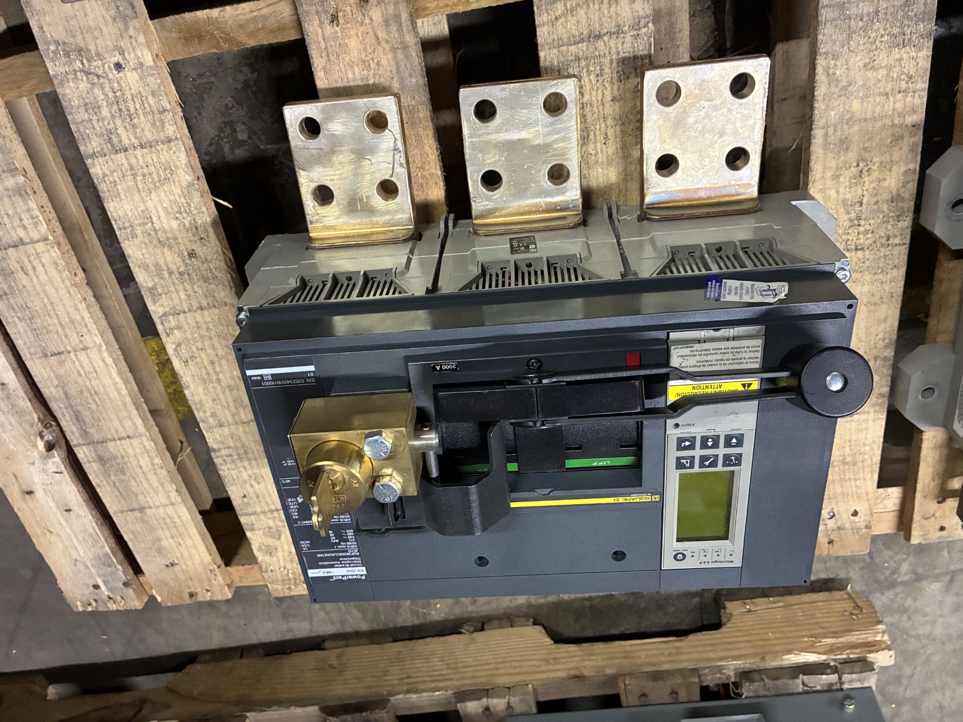 Picture of Square D PowerPact RG2000 Circuit Breaker 2000 Amp 600 Volt AC M/O F/M