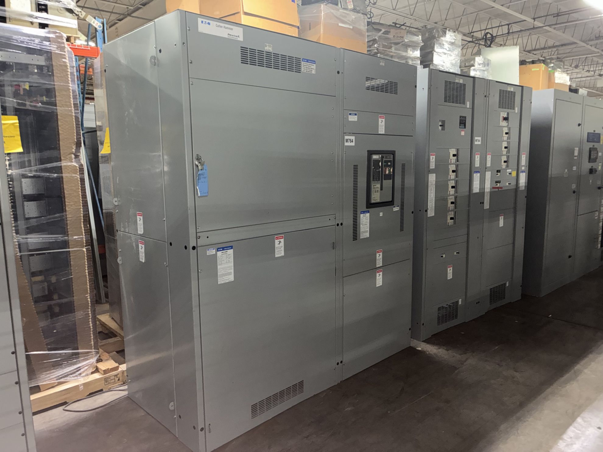 Picture of Cutler-Hammer Pow-R-Line Switchboard MDSC30 | 3000 Amp Main Breaker | 480Y/277V 3-Phase 4-Wire | NEMA 1 R&G
