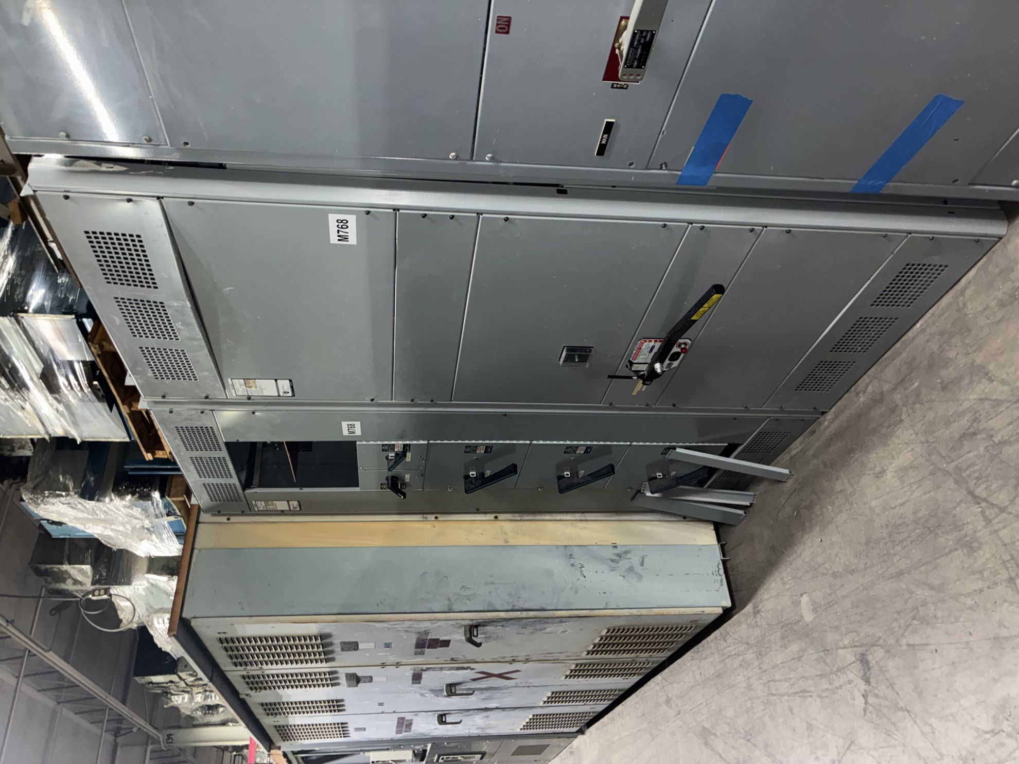 Picture of Siemens SB Switchboard CBC-B-1233-S | 1200 Amp Fusible Main | 208Y/120V 3-Phase 4-Wire | NEMA 1 R&G