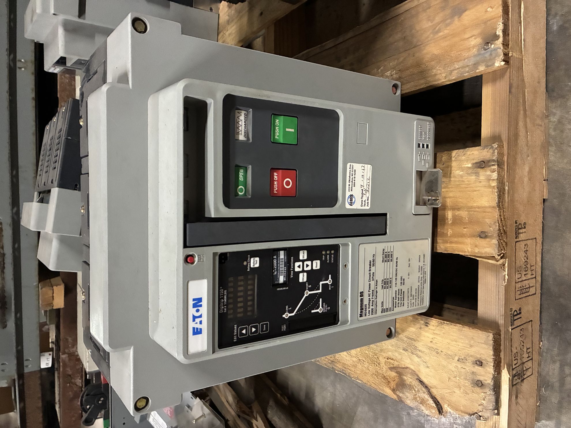 Picture of Eaton Magnum DS MDS620 Circuit Breaker 2000 Amp 600 Volt AC E/O D/O