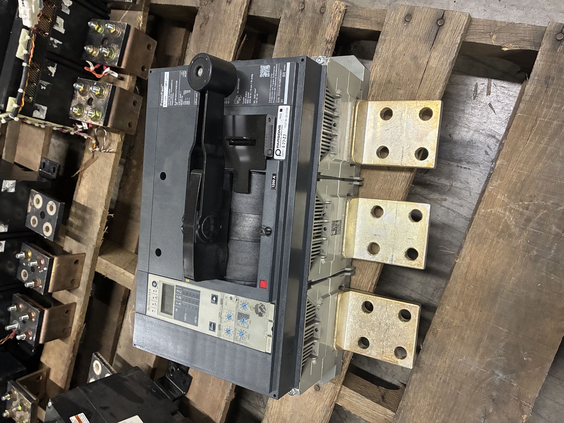 Picture of Square D RJ1200 PowerPact Breaker 1200 Amp 600 VAC M/O F/M