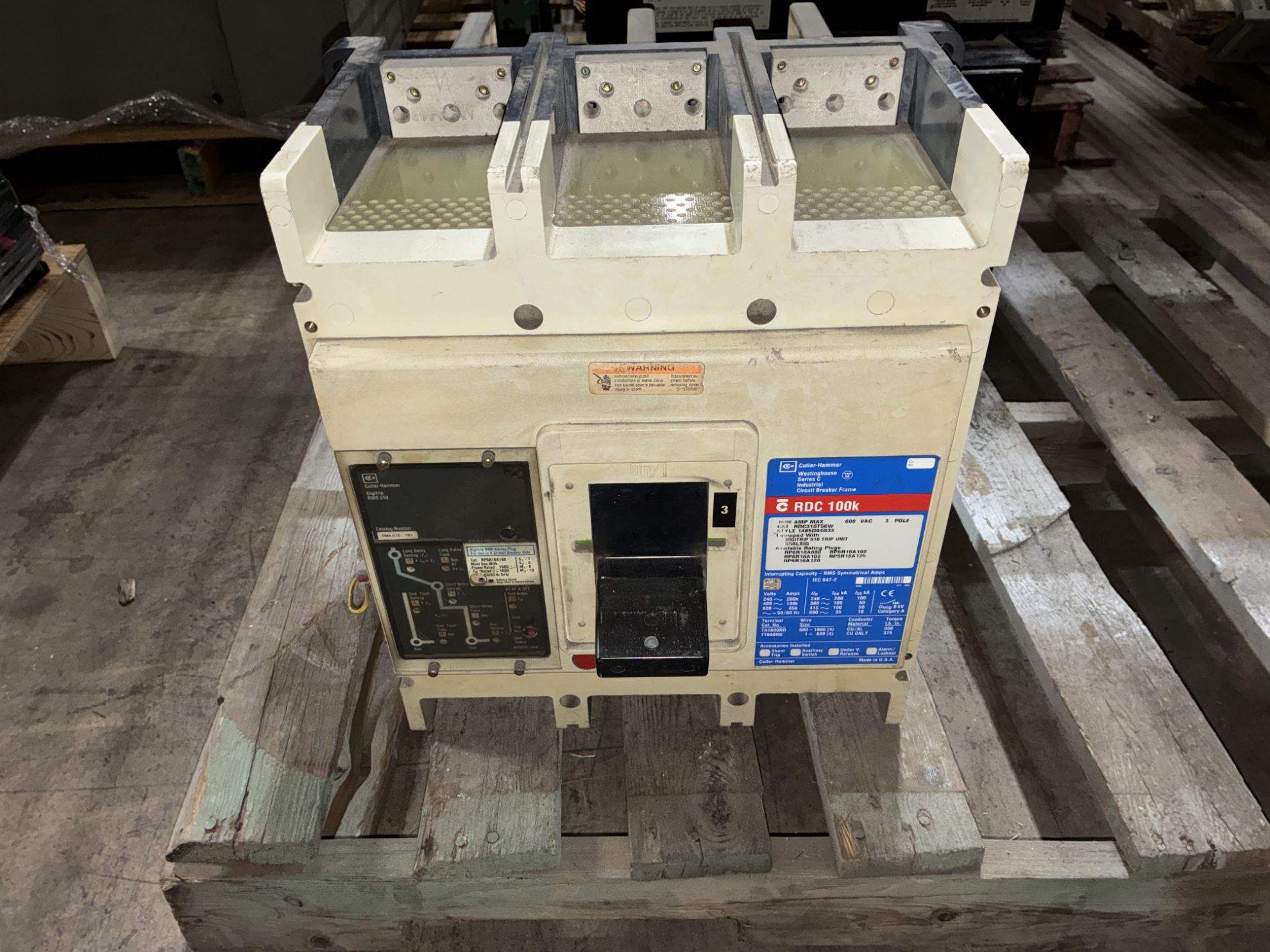 Picture of Cutler-Hammer RDC100K Circuit Breaker RDC316T56W 1600 Amp 600 Volt AC M/O F/M