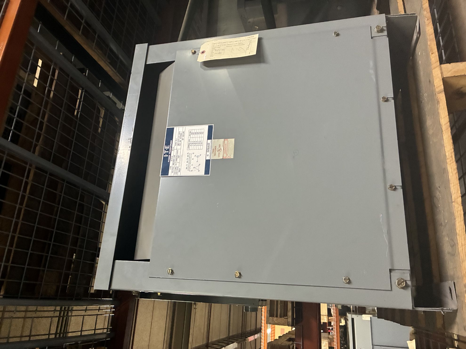 Picture of ITE Low Voltage Dry Type Power Transformer | 50 KVA 480-208Y/120 Volt | 3 Phase NEMA 1 R&G